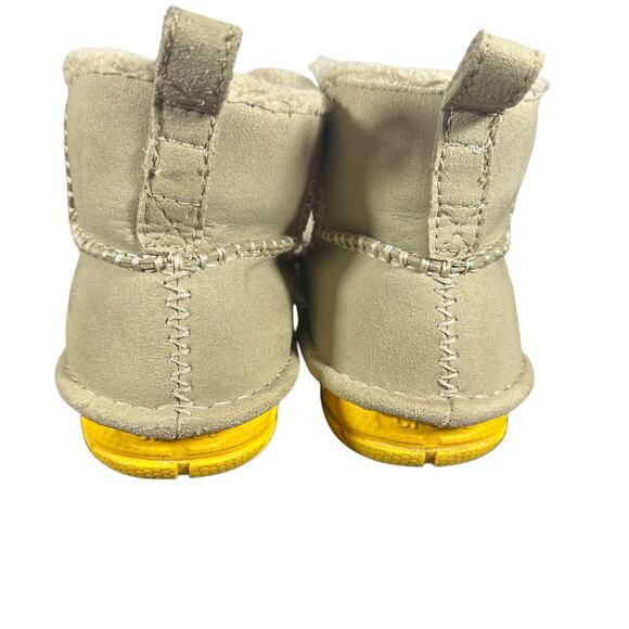 Crocs Men/Women Winter Boots Size M5/W7 Beige Suede Fur Lined Slip-On Crocassin - Picture 6 of 12